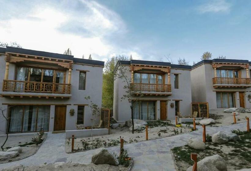 ホテル Dolkhar Resort