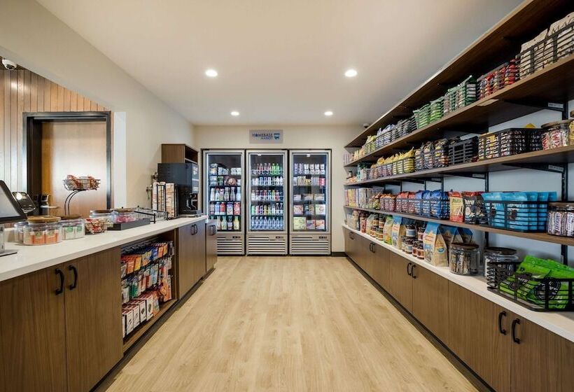 فندق Everhome Suites Corona