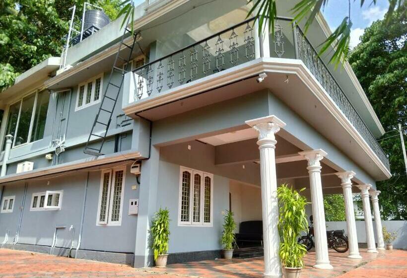 فندق Oikos Kariyad