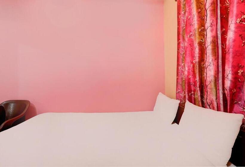 فندق Oyo 89551  Holiday Inn