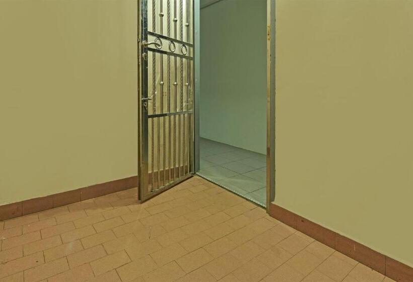 فندق Oyo 90544 M&h