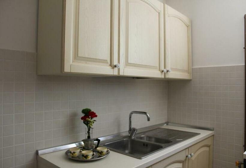 פנסיון Amoroso S House, Affittacamere