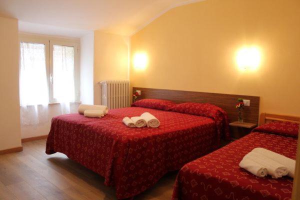 بنسيون Amoroso S House, Affittacamere