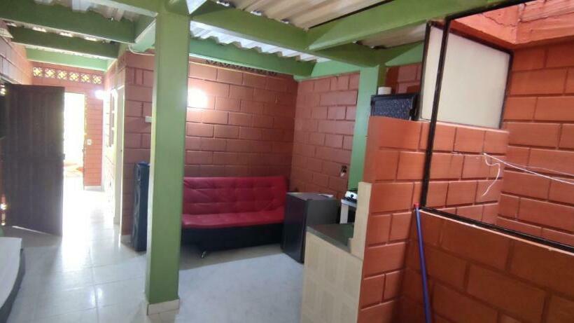 بنسيون Mi Pueblo Natal Aptos Y Habitaciones