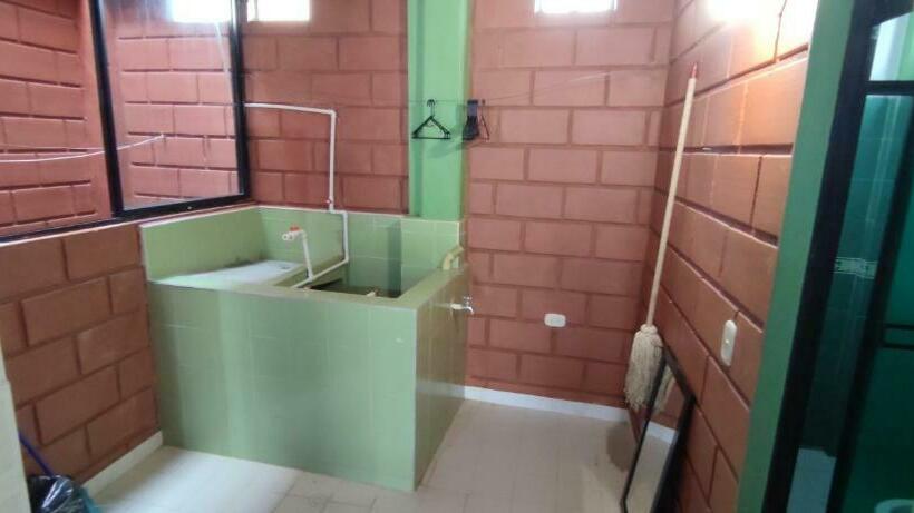 بنسيون Mi Pueblo Natal Aptos Y Habitaciones