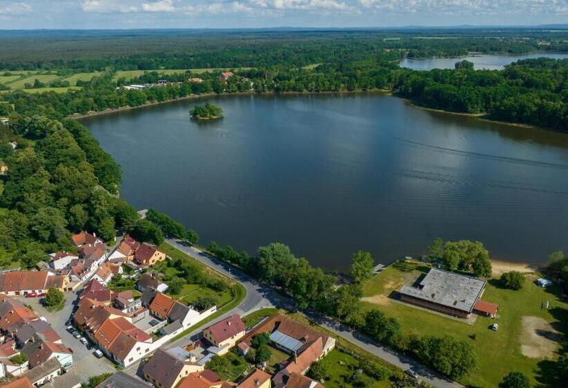 بنسيون Penzion Kamenný Dvůr