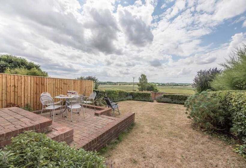 Sunset House, Blythburgh