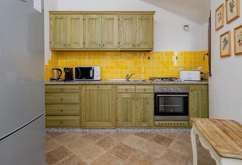 Villa Isa 6, Emma Villas