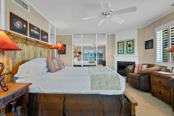 Общежитие Adobe Village Inn Rooms