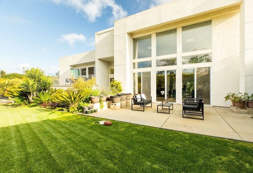 Beachcomber By Avantstay Elegant Modern Estate W Pool Hot Tub Outdoor Dining