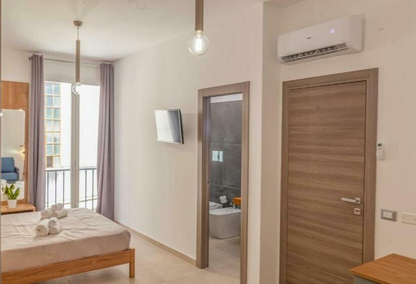 مبيت وإفطار Isgrò Rooms