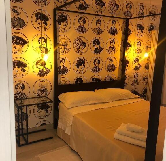 Bed and Breakfast Snake13