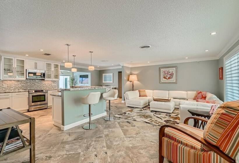 Bimini Breeze Vacation Home