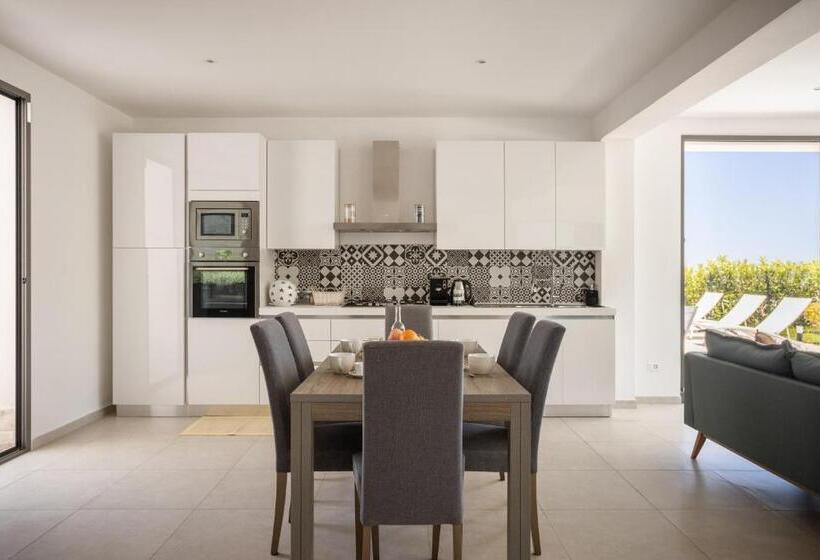 Grande Villa Privata Con Piscina A Scopello