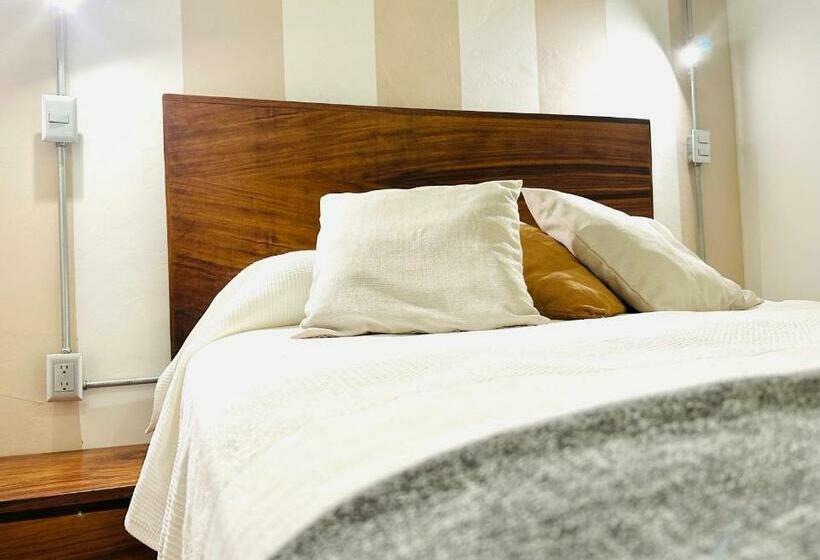 هتل Boutique Casa Degollado