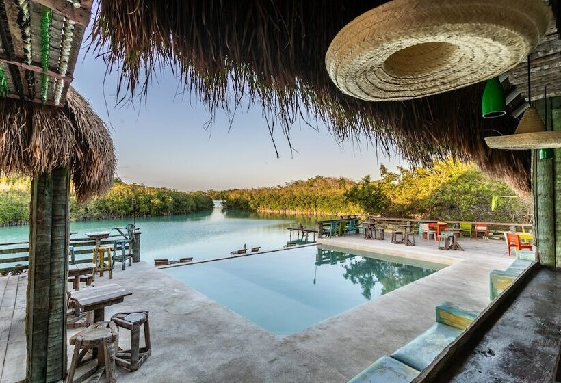 Otel Embajada Universal By La Eufemia Group