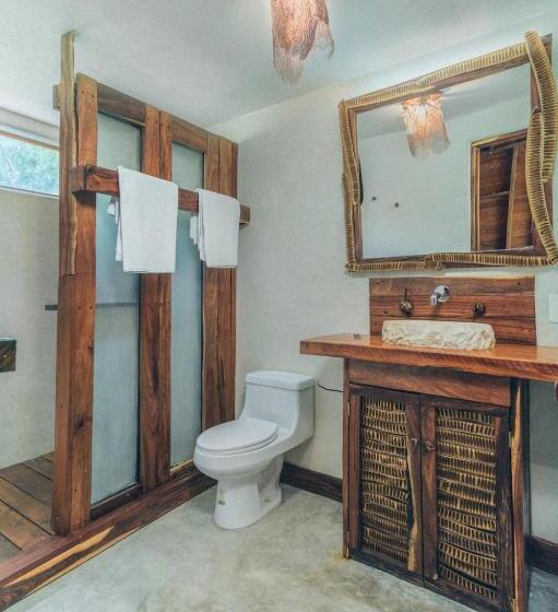 Otel Embajada Universal By La Eufemia Group