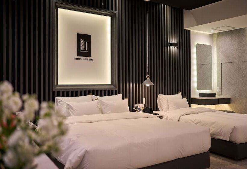 酒店 Hiveinn