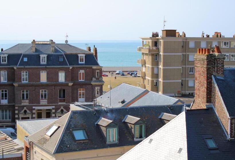 酒店 La Tour Aux Crabes Près De La Plage