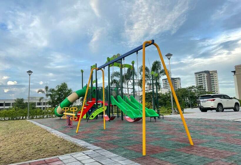 Luxury Condo In Clark Pampanga Beside Hilton Hotel And Casino