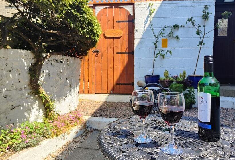 Mourne Mountain Art Apartments