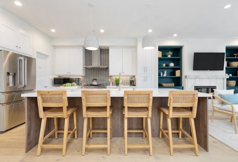 Pacific Villa By Avantstay Steps From Beach Luxurious Modern Indoor Outdoor Living