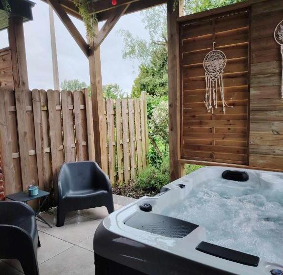 بنسيون Detente De La Lys