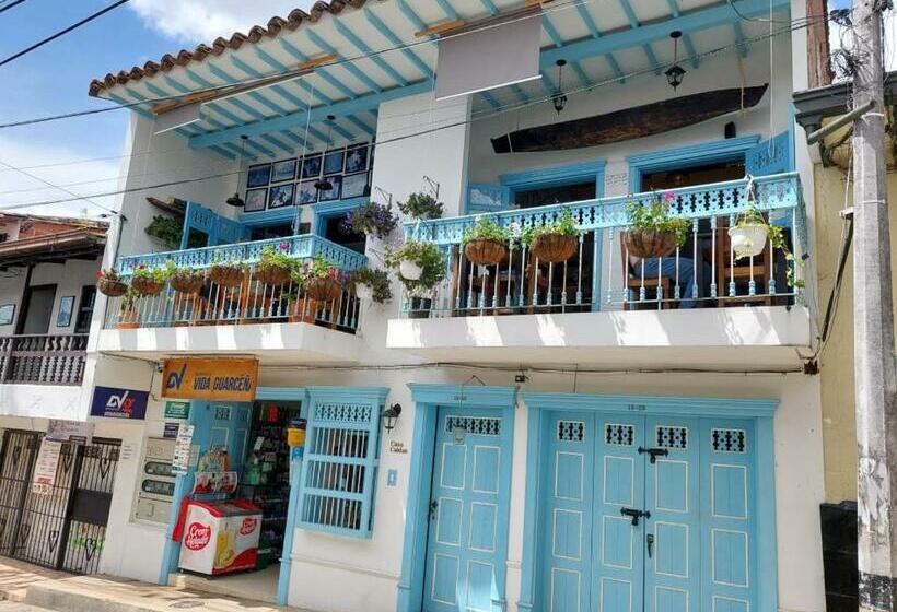 פנסיון Entreverde Y Azul