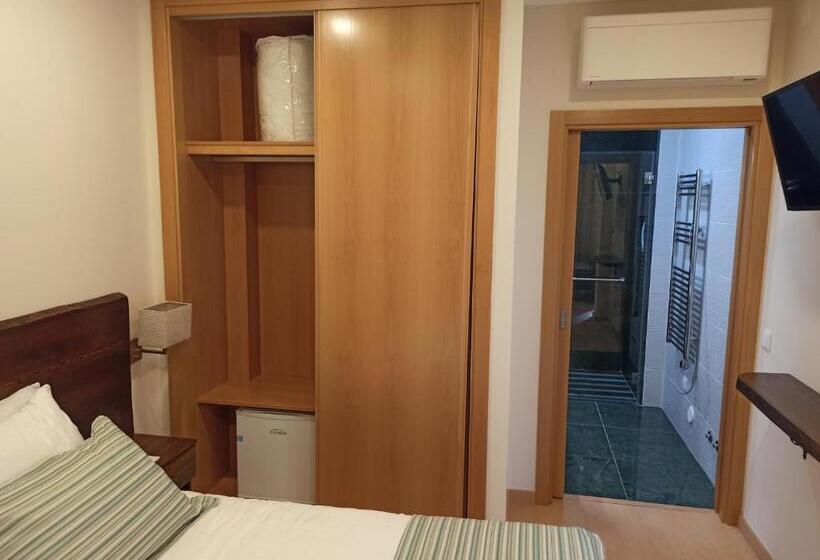 بنسيون Fontanário House