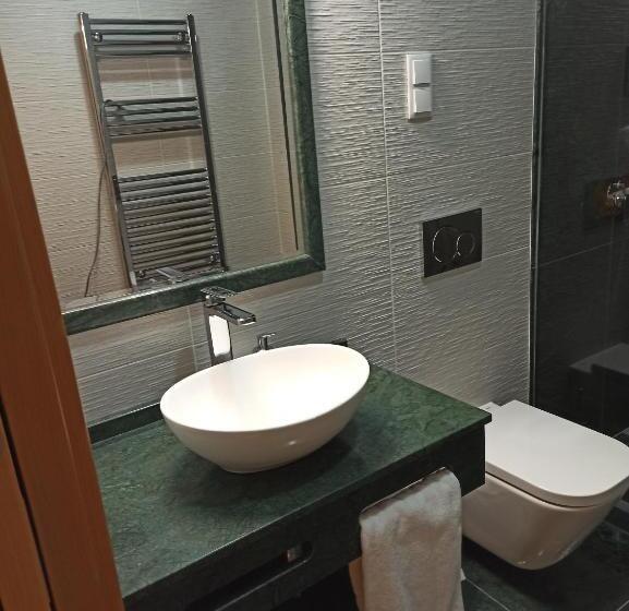 بنسيون Fontanário House