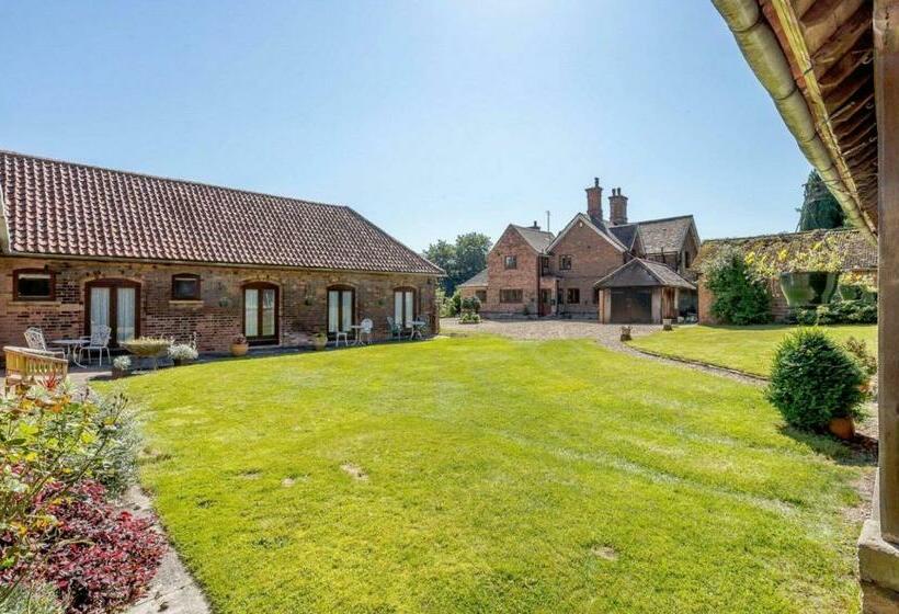 Пансион Holly Lodge Country Guest House