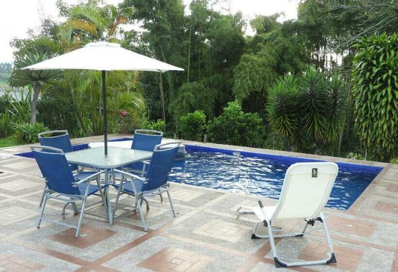 پانسیون Hostal San Ramon