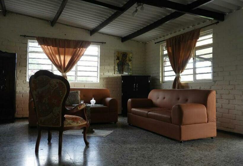 펜션 Hostal San Ramon