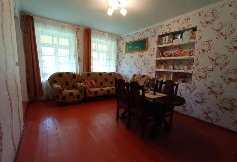 پانسیون Iamze S Guest House