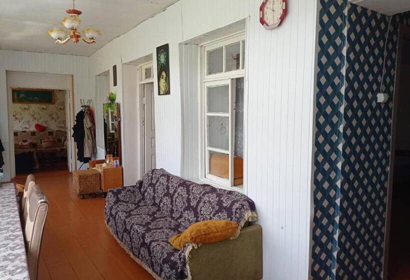 پانسیون Iamze S Guest House