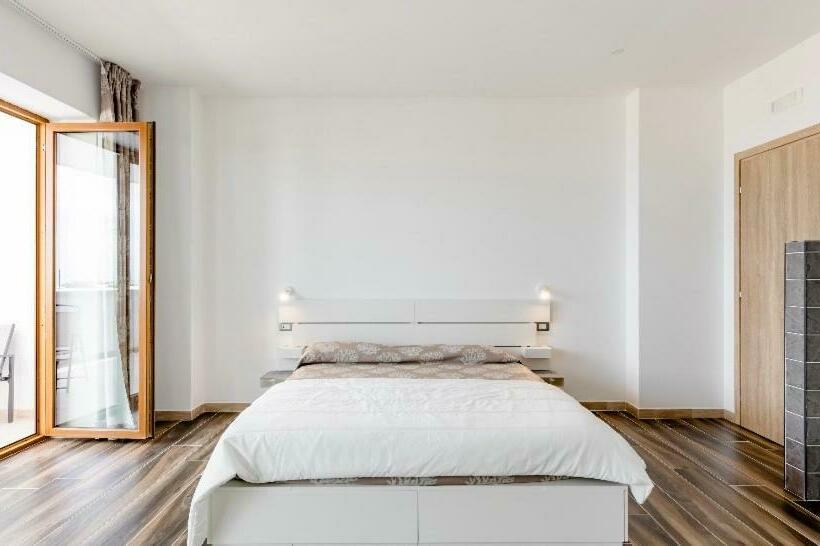 펜션 Manfredi Sea Room