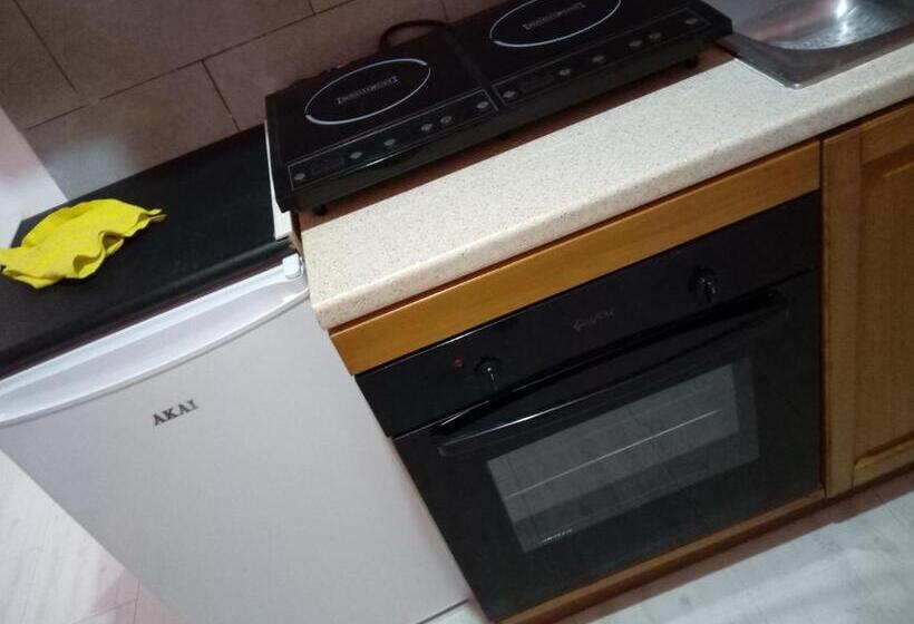 פנסיון Monolocaleoptional  C I R C E   Ragusa Centro Corso Italia