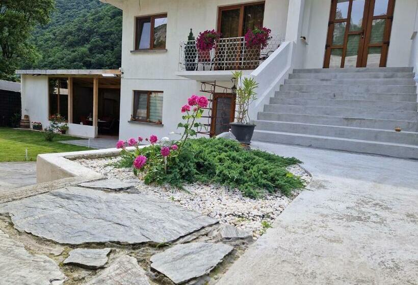 膳宿费 Renate House