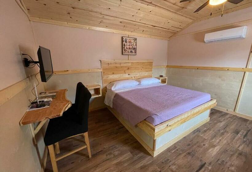 펜션 The Nest Cabin Resort Roadrunner #8