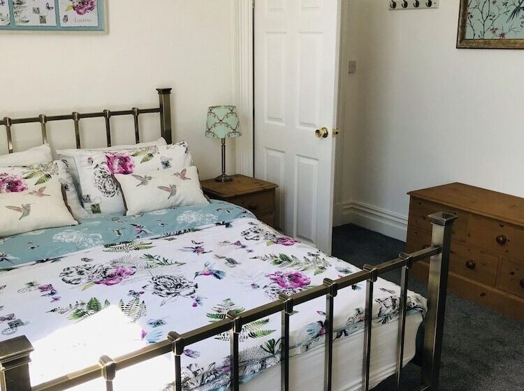 Character Town Centre ,1 Bed Flat, Boston