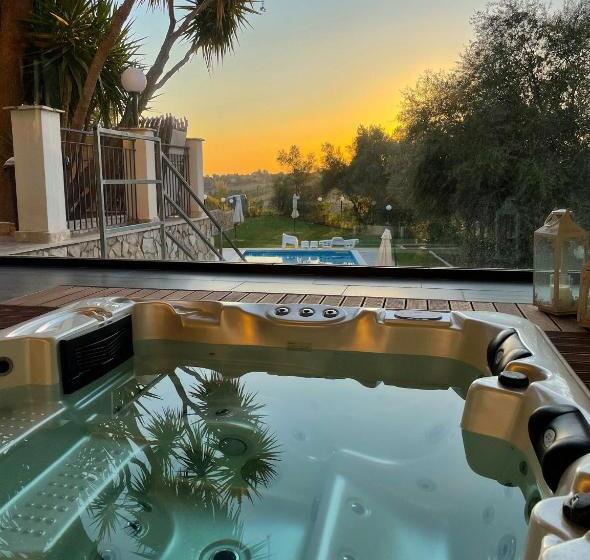 استراحتگاه Villa Aurora