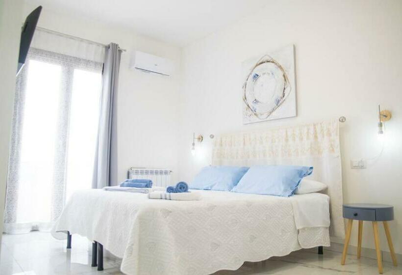 مبيت وإفطار White Bike Rooms