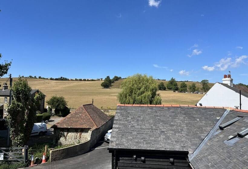 Bed and Breakfast The Lydden Bell