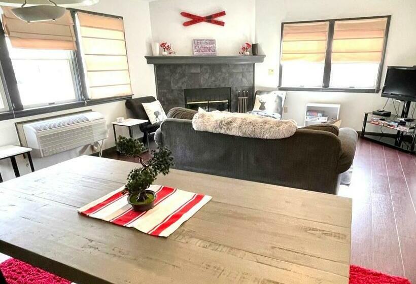 Gorgeous Ski On/off 2 Br Sleeps 8 Jiminy Must See Luxury