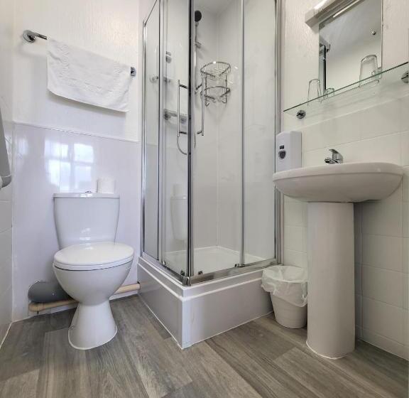 Beach Hotel Torbay B&b