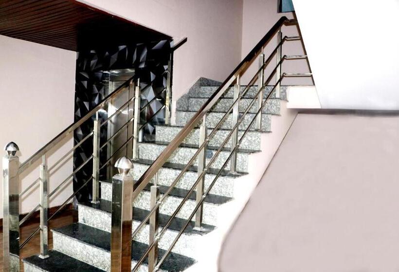 בית מלון כפרי Blue Pine