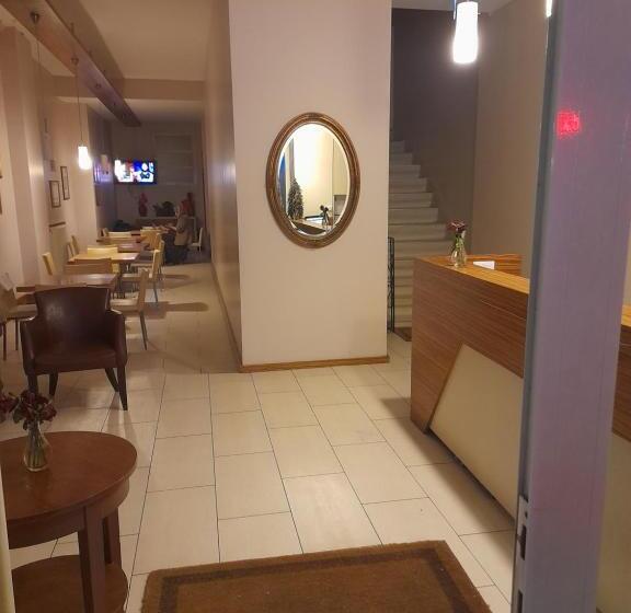 هتل کپسول Koc Otel Besiktas