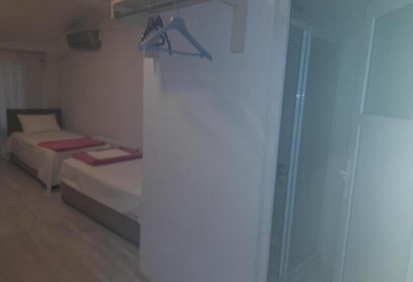 هتل کپسول Koc Otel Besiktas