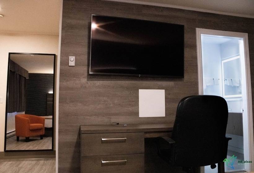 בית מלון כפרי Glengarry Extended Stays