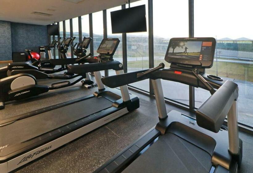 호텔 Holiday Inn & Suites Mexico Felipe Angeles Airport, An Ihg